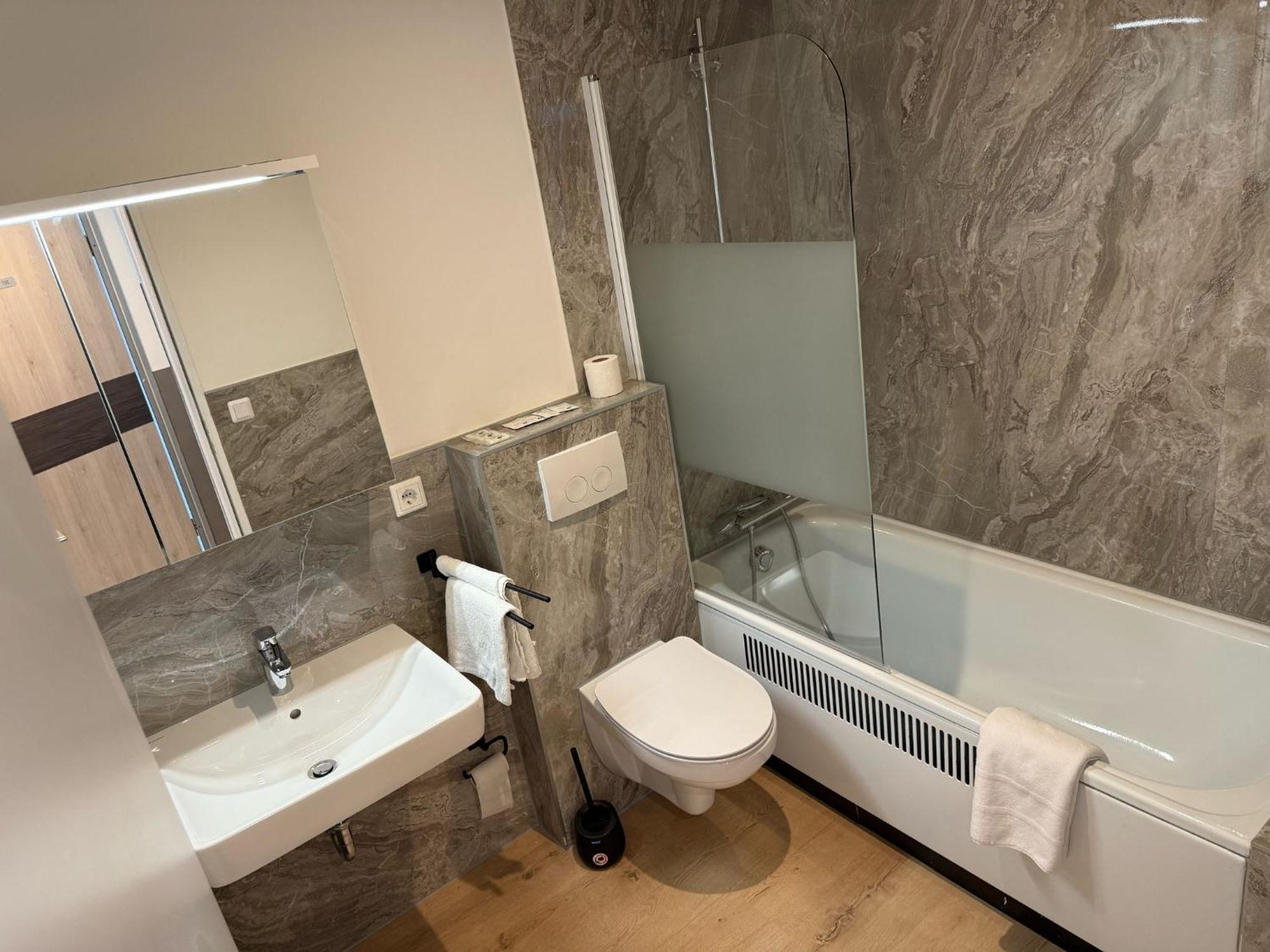 Hotel Erlenstegen Nürnberg Eksteriør bilde